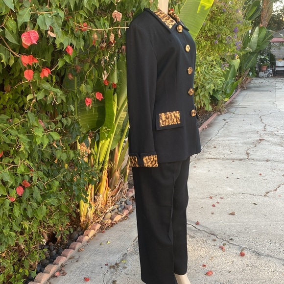 HIGH DRAMA 2 PC PANTS SUITE BLACK COLOR. - Picture 3 of 16